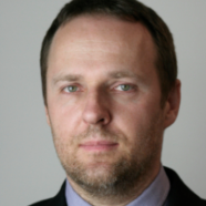 Profile photo: dr hab. inż. Piotr Chrostowski