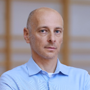 Profile photo: dr n. biol. Tomasz Krauze